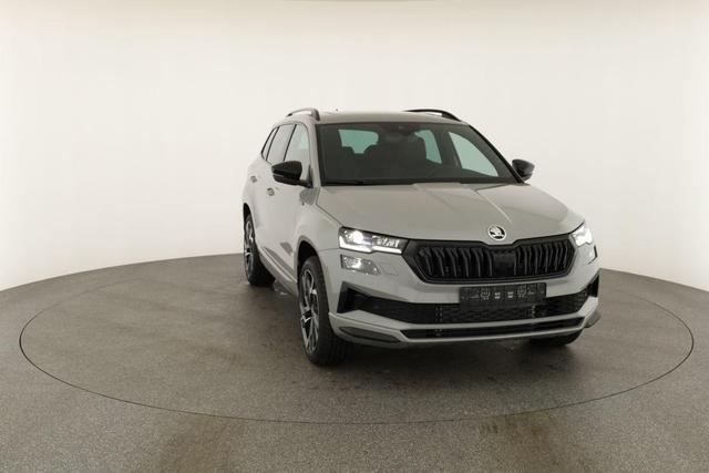 Skoda Karoq Sportline 4x4 2.0 TSI DSG Sportline, Pano, AHK, Navi, Matrix, Side, Winter, 5 J.-Garantie 