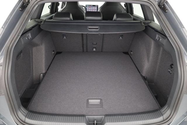 Volkswagen Golf Variant 1.5 TSI 110 kW R-Line VIII R-LINE, AHK, easyOpen, Kamera, LED-Plus, 3-J Garantie 