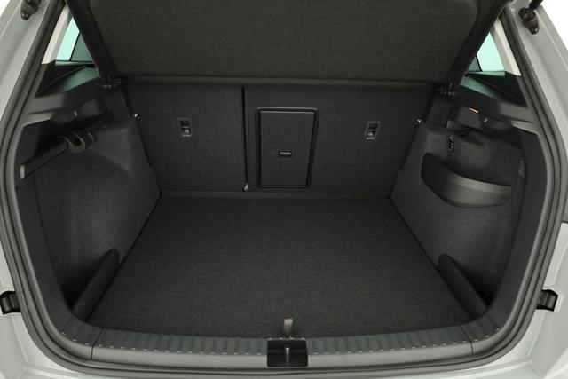 Skoda Karoq Selection 4x4 2.0 TDI DSG Selection, AHK, LED, Kamera, Winter, 4 J.-Garantie 