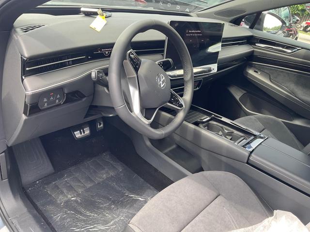 Volkswagen ID.7 Limousine - Pro 210 kW Black, AHK, HuD, IQ.Light, IQ.Drive, AreaView, Side, Winter, 19-Zoll
