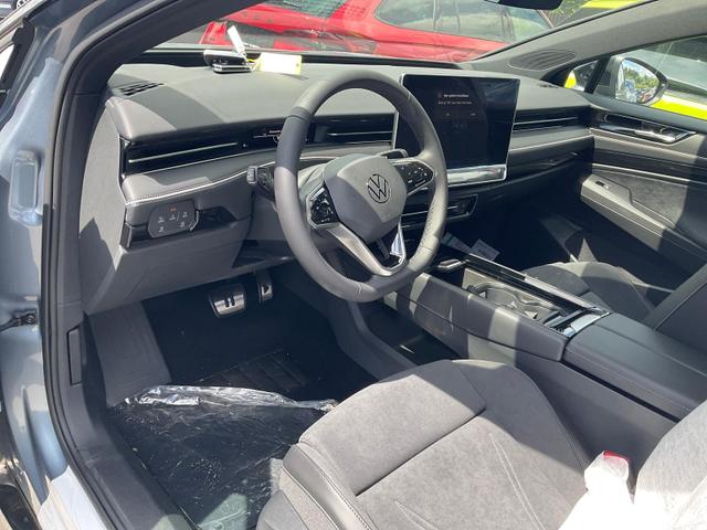 Volkswagen ID.7 Limousine - Pro 210 kW Black, AHK, HuD, IQ.Light, IQ.Drive, AreaView, Side, Winter, 20-Zoll