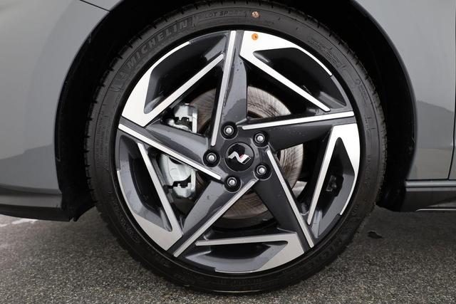 Hyundai i30 Kombi 1.6 T-GDI DCT N-LINE, Navi, Kamera, Winter, 18-Zoll, 5 J.-Garantie 