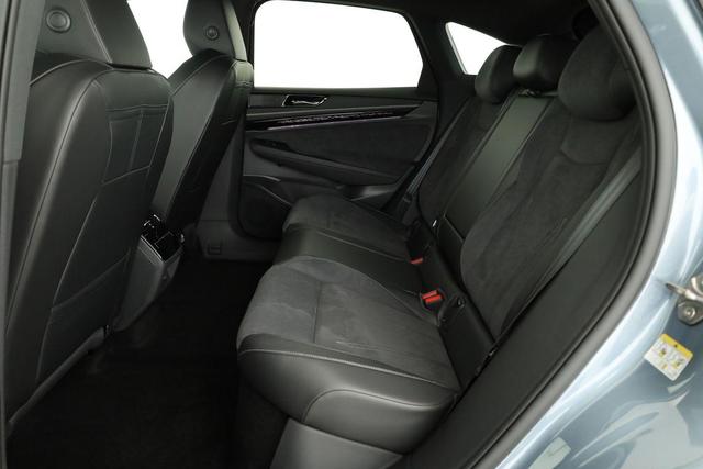 Volkswagen ID.7 Limousine Pro 210 kW Black, AHK, HuD, IQ.Light, IQ.Drive, AreaView, Side, Winter, 19-Zoll 