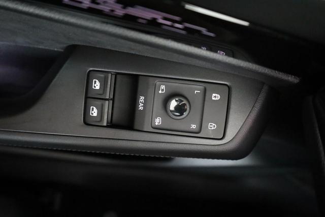 Volkswagen ID.7 Limousine Pro 210 kW Black, AHK, HuD, IQ.Light, IQ.Drive, AreaView, Side, Winter, 20-Zoll 