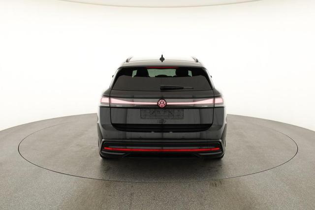 Volkswagen ID.7 Kombi Pro 210 kW Tourer Black, AHK, HuD, IQ.Light, IQ.Drive, AreaView, Side, Winter, 19-Zoll 