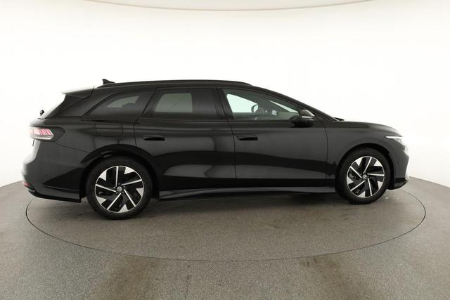 Volkswagen ID.7 Kombi Pro 210 kW Tourer Black, AHK, HuD, IQ.Light, IQ.Drive, AreaView, Side, Winter, 19-Zoll 