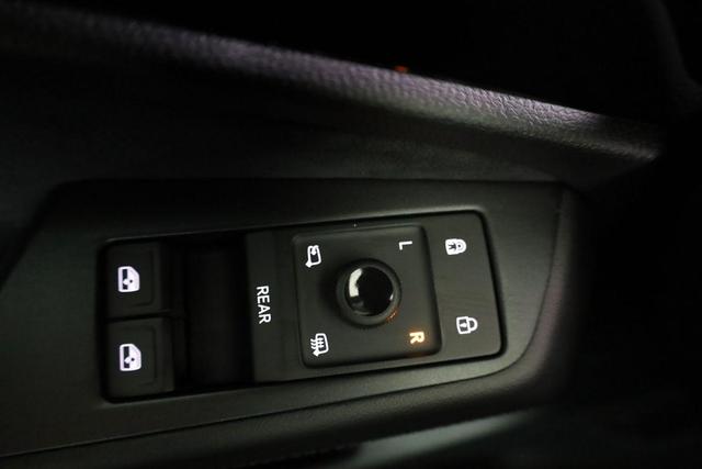 Volkswagen ID.7 Kombi Pro 210 kW Tourer Black, AHK, HuD, IQ.Light, IQ.Drive, AreaView, Side, Winter, 19-Zoll 