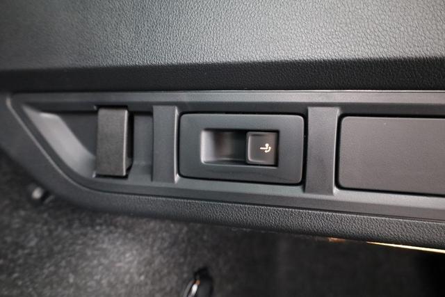Skoda Octavia Combi 2.0 TDI 110 kW Selection DSG Selection, Navi, AHK, el. Klappe, 5-J Garantie 