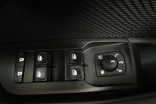 Skoda Octavia Combi 2.0 TDI 110 kW Selection DSG Selection, Navi, AHK, el. Klappe, 5-J Garantie 