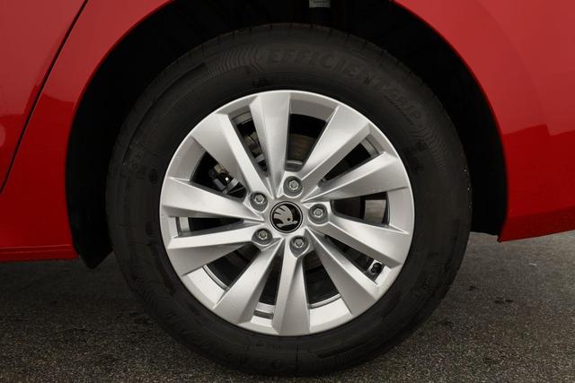 Skoda Octavia Combi 2.0 TDI 110 kW Selection DSG Selection, Navi, AHK, el. Klappe, 5-J Garantie 