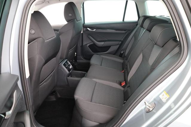Skoda Octavia Combi 2.0 TDI 110 kW Selection DSG Selection, Navi, AHK, el. Klappe, 5-J Garantie 