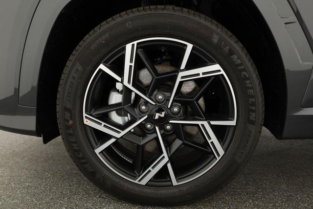 Hyundai TUCSON 1.6 T-GDI DCT 4WD N-LINE, el. Klappe, Teilleder, Navi, Kamera, ACC 