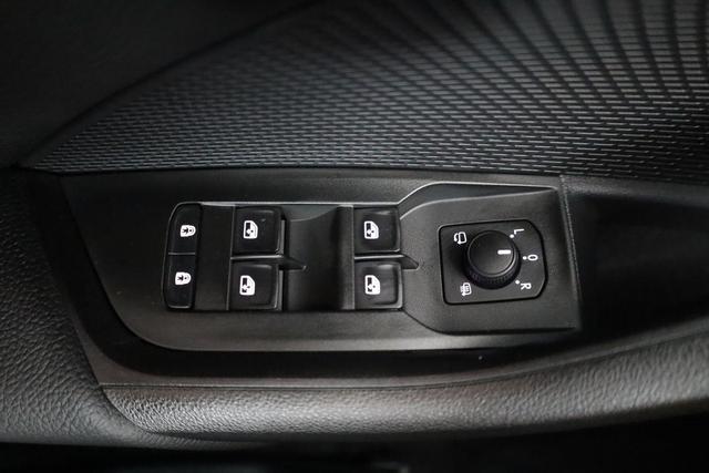 Skoda Octavia Combi 2.0 TDI 110 kW Selection DSG Selection, Navi, AHK, el. Klappe, 5-J Garantie 