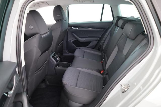 Skoda Octavia Combi 2.0 TDI 110 kW Selection DSG Selection, Navi, AHK, el. Klappe, 5-J Garantie 
