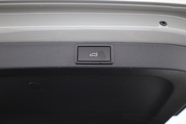 Skoda Octavia Combi 2.0 TDI 110 kW Selection DSG Selection, Navi, AHK, el. Klappe, 5-J Garantie 