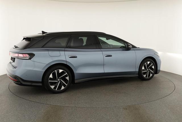 Volkswagen ID.7 Kombi Pro 210 kW Tourer Black, AHK, HuD, IQ.Light, IQ.Drive, AreaView, Side, Winter, 19-Zoll 