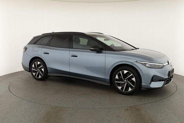 Volkswagen ID.7 Kombi Pro 210 kW Tourer Black, AHK, HuD, IQ.Light, IQ.Drive, AreaView, Side, Winter, 19-Zoll 