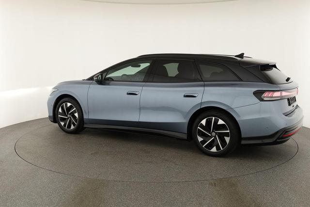 Volkswagen ID.7 Kombi Pro 210 kW Tourer Black, AHK, HuD, IQ.Light, IQ.Drive, AreaView, Side, Winter, 19-Zoll 