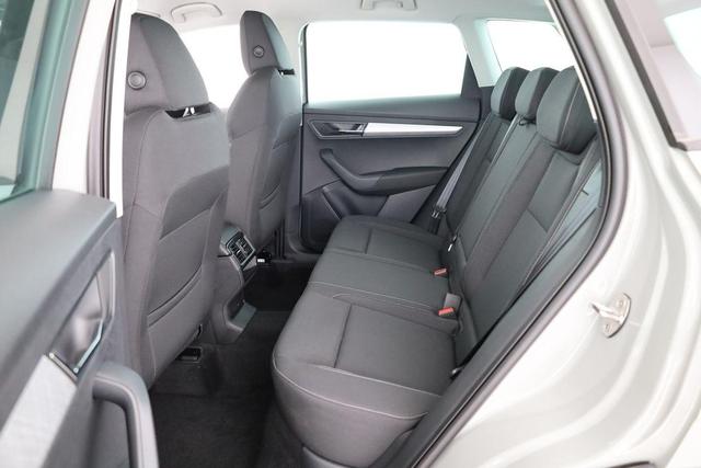 Skoda Karoq Selection 2.0 TDI DSG 4x4 Selection, AHK, Navi, LED, Kamera, Winter, el. Klappe, 4 J.-Garantie 