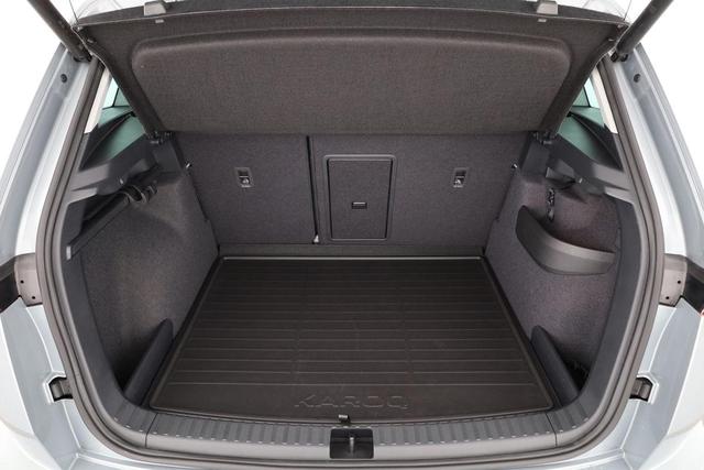 Skoda Karoq Selection 4x4 2.0 TDI DSG Selection, AHK, Navi, LED, Kamera, Winter, el. Klappe, 4 J.-Garantie 