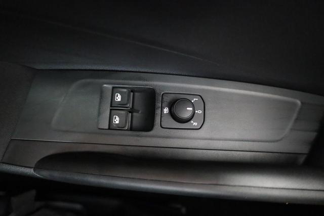 Skoda Fabia Selection 1.0 TSI Selection, Park, Winterpaket, SmartLink, 4 J.-Garantie 