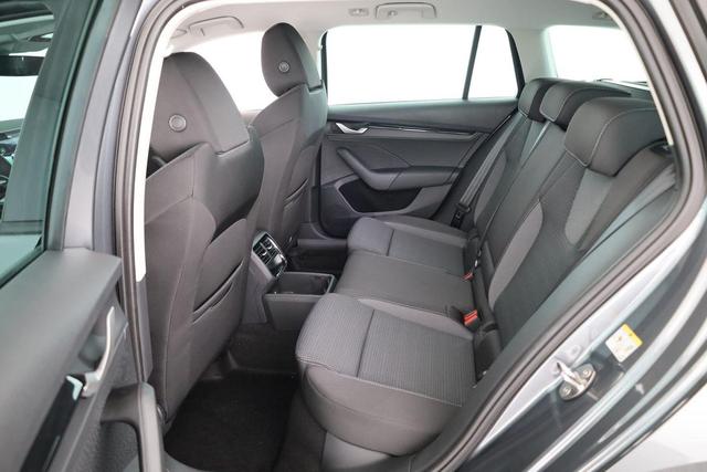 Skoda Octavia Combi 2.0 TDI 110 kW Selection DSG Selection, Navi, AHK, el. Klappe, 5-J Garantie 