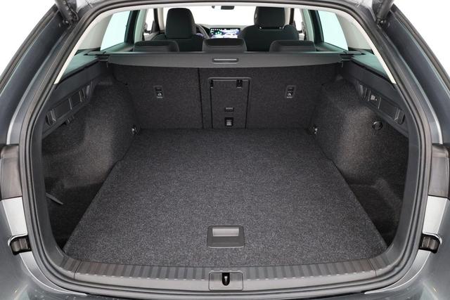 Skoda Octavia Combi 2.0 TDI 110 kW Selection DSG Selection, Navi, AHK, el. Klappe, 5-J Garantie 