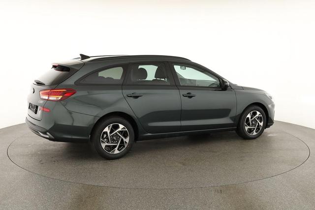 Hyundai i30 Kombi 1.6 T-GDI DCT, Navi, Kamera, Winter, 16-Zoll, 5 J.-Garantie 