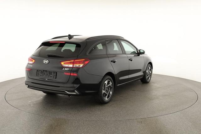Hyundai i30 Kombi 1.6 T-GDI DCT, Navi, Kamera, Winter, 16-Zoll, 5 J.-Garantie 