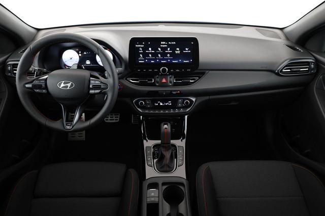 Hyundai i30 Kombi 1.6 T-GDI DCT N-LINE, Navi, Kamera, Winter, 18-Zoll, 5 J.-Garantie 