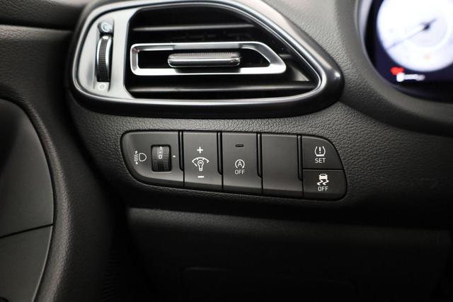 Hyundai i30 Kombi 1.6 T-GDI DCT N-LINE, Navi, Kamera, Winter, 18-Zoll, 5 J.-Garantie 