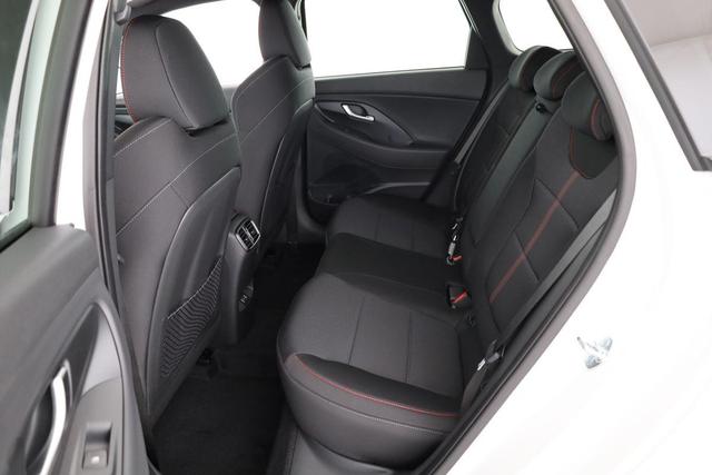 Hyundai i30 Kombi 1.6 T-GDI DCT N-LINE, Navi, Kamera, Winter, 18-Zoll, 5 J.-Garantie 