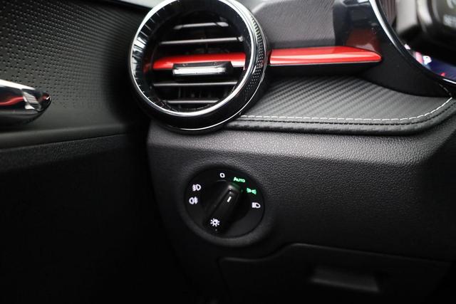 Skoda Fabia Monte Carlo 1.5 TSI DSG Carlo, LED, Kamera, App-Connect, Winter, 17-Zoll 