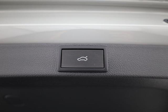 Skoda Octavia Combi 2.0 TDI 110 kW Selection DSG Selection, Navi, Pano, AHK, Teilleder, 5-J Garantie 