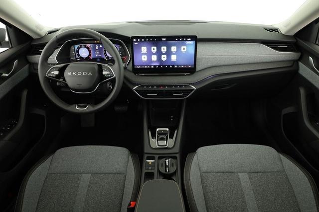 Skoda Octavia Combi 2.0 TDI 110 kW Selection DSG Selection, Navi, Pano, AHK, Teilleder, 5-J Garantie 