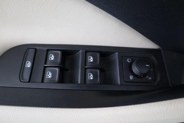 Skoda Kamiq Style 1.5 TSI DSG Style, AHK, LED, Kamera, ACC, 17-Zoll 