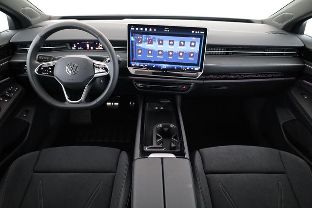 Volkswagen ID.7 Limousine Pro 210 kW Black, HuD, IQ.Light, IQ.Drive, AreaView, Side, Winter, 20-Zoll 