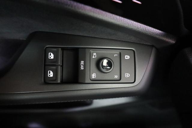 Volkswagen ID.7 Limousine Pro 210 kW Black, HuD, IQ.Light, IQ.Drive, AreaView, Side, Winter, 20-Zoll 