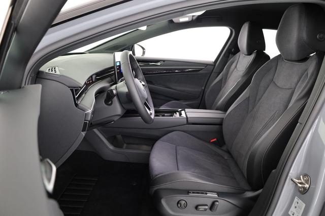 Volkswagen ID.7 Limousine Pro 210 kW Black, HuD, IQ.Light, IQ.Drive, AreaView, Side, Winter, 20-Zoll 