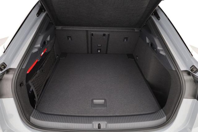 Volkswagen ID.7 Limousine Pro 210 kW Black, HuD, IQ.Light, IQ.Drive, AreaView, Side, Winter, 20-Zoll 