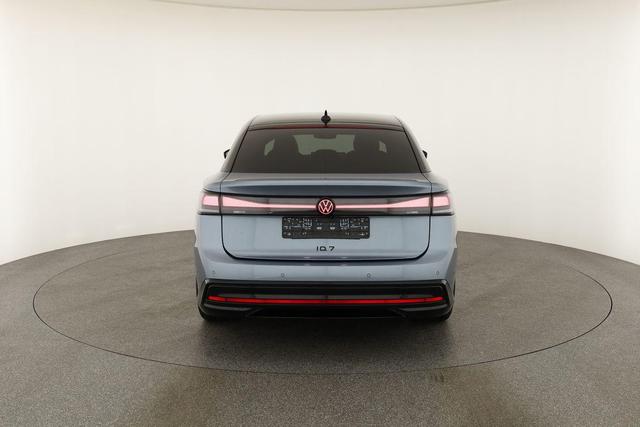 Volkswagen ID.7 Limousine Pro 210 kW Black, HuD, IQ.Light, IQ.Drive, AreaView, Side, Winter, 20-Zoll 
