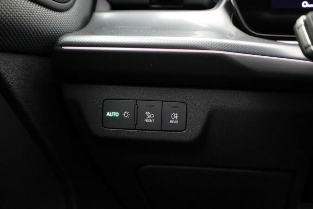 Audi Q3 Sportback TFSI quattro 150 kW S-LINE, AHK, Navi, AreaView, Side, Sound, Winter, 19-Zoll 