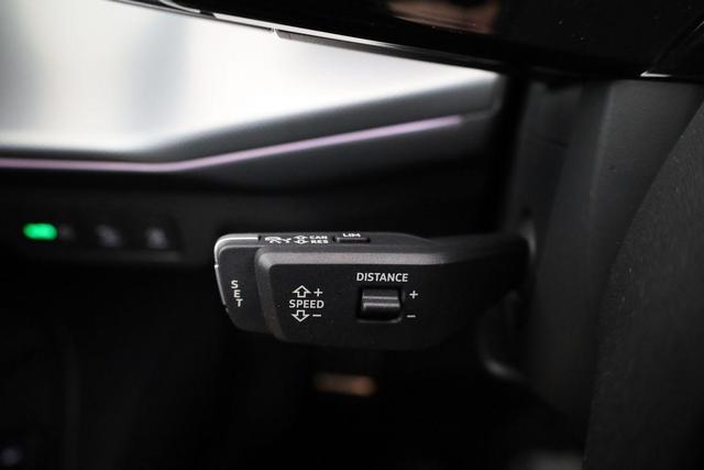 Audi Q3 Sportback TFSI quattro 150 kW S-LINE, AHK, Navi, AreaView, Side, Sound, Winter, 19-Zoll 