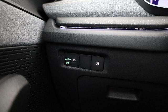 Skoda Octavia Combi 2.0 TDI 110 kW Selection DSG Selection, Navi, Pano, AHK, Teilleder, 5-J Garantie 