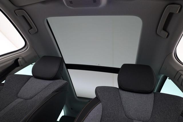 Skoda Octavia Combi 2.0 TDI 110 kW Selection DSG Selection, Navi, Pano, AHK, Teilleder, 5-J Garantie 