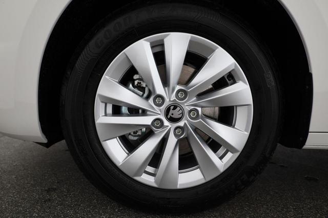 Skoda Octavia Combi 2.0 TDI 110 kW Selection DSG Selection, Navi, Pano, AHK, Teilleder, 5-J Garantie 