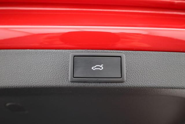 Skoda Octavia Combi 2.0 TDI 110 kW Selection DSG Selection, Navi, Pano, AHK, Teilleder, 5-J Garantie 
