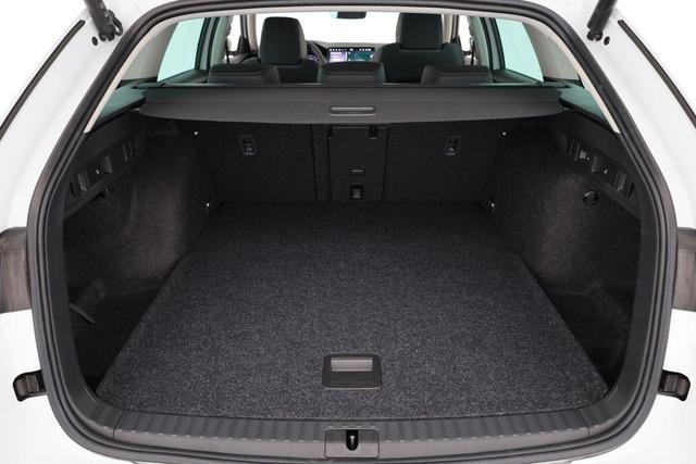 Skoda Octavia Combi 2.0 TDI 110 kW Selection DSG Selection, Navi, Pano, AHK, Teilleder, 5-J Garantie 