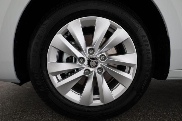 Skoda Octavia Combi 2.0 TDI 110 kW Selection DSG Selection, Navi, Pano, AHK, Teilleder, 5-J Garantie 