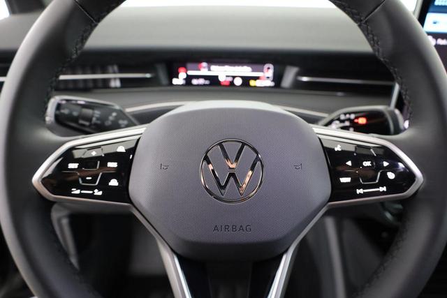 Volkswagen ID.7 Limousine Pro 210 kW Black, AHK, HuD, IQ.Light, IQ.Drive, AreaView, Side, Winter, 20-Zoll 
